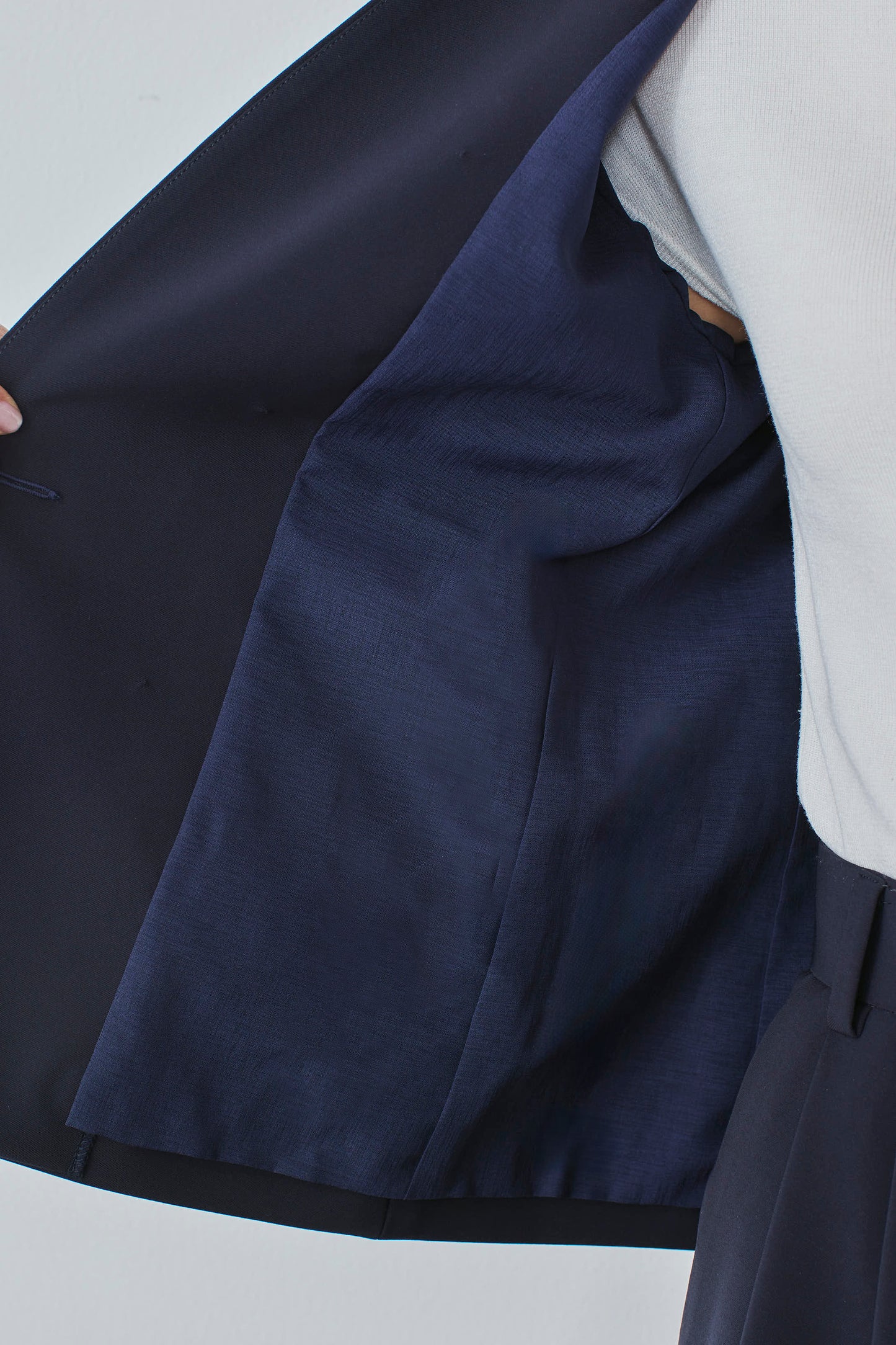 Light V Jacket