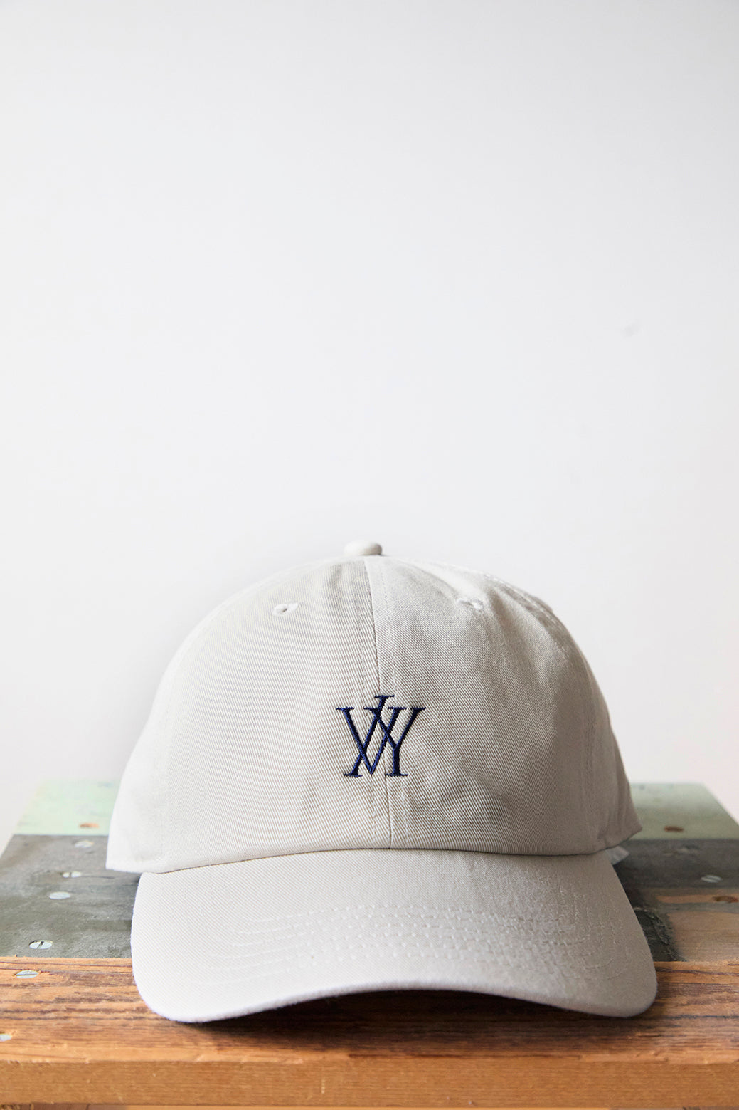 LOGO CAP