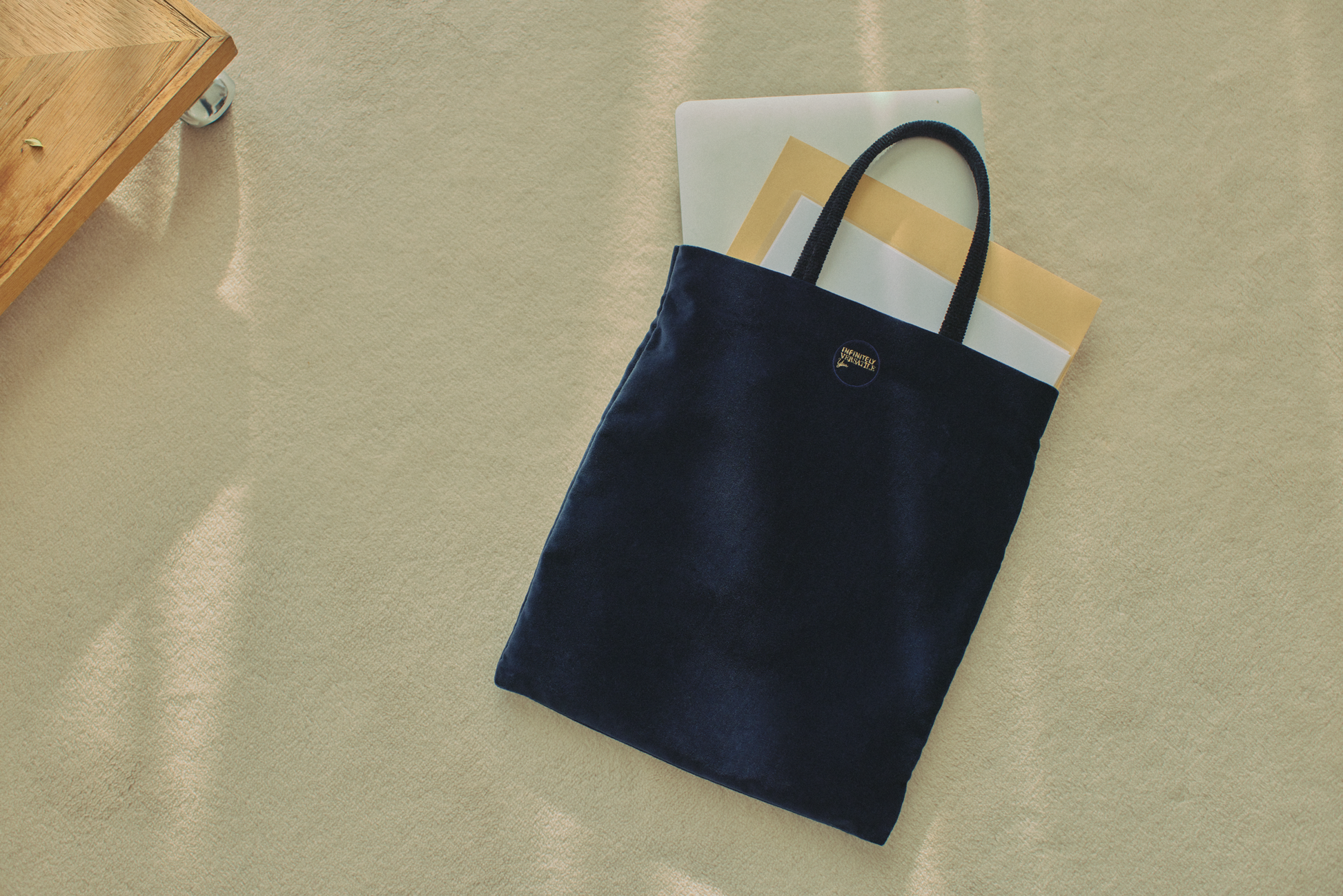 IVY×FEILER Velour Tote Bag – IVY I'M NAVY IVY×FEILER Velour Tote Bag – IVY I'M NAVY